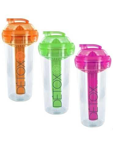 MUG  CON  EXPRIMIDOR  Y  REFRESCADOR