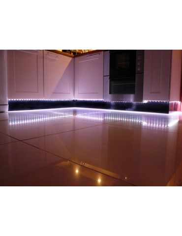 TIRA  LED  RGB  12V  IP20  540LM  7W  3  M  240310