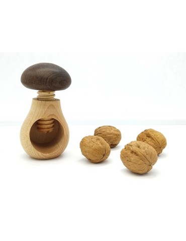 CASCANUECES  MADERA  7X10  CM  521149